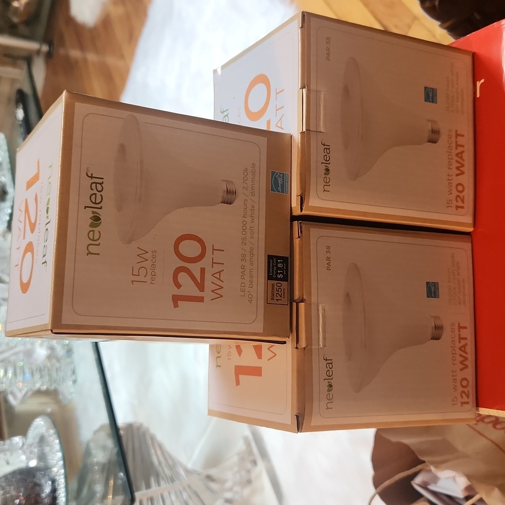 3 New Leaf LED Soft White Light Bulbs 15w replace 120watt 25k Hours Energy Saver